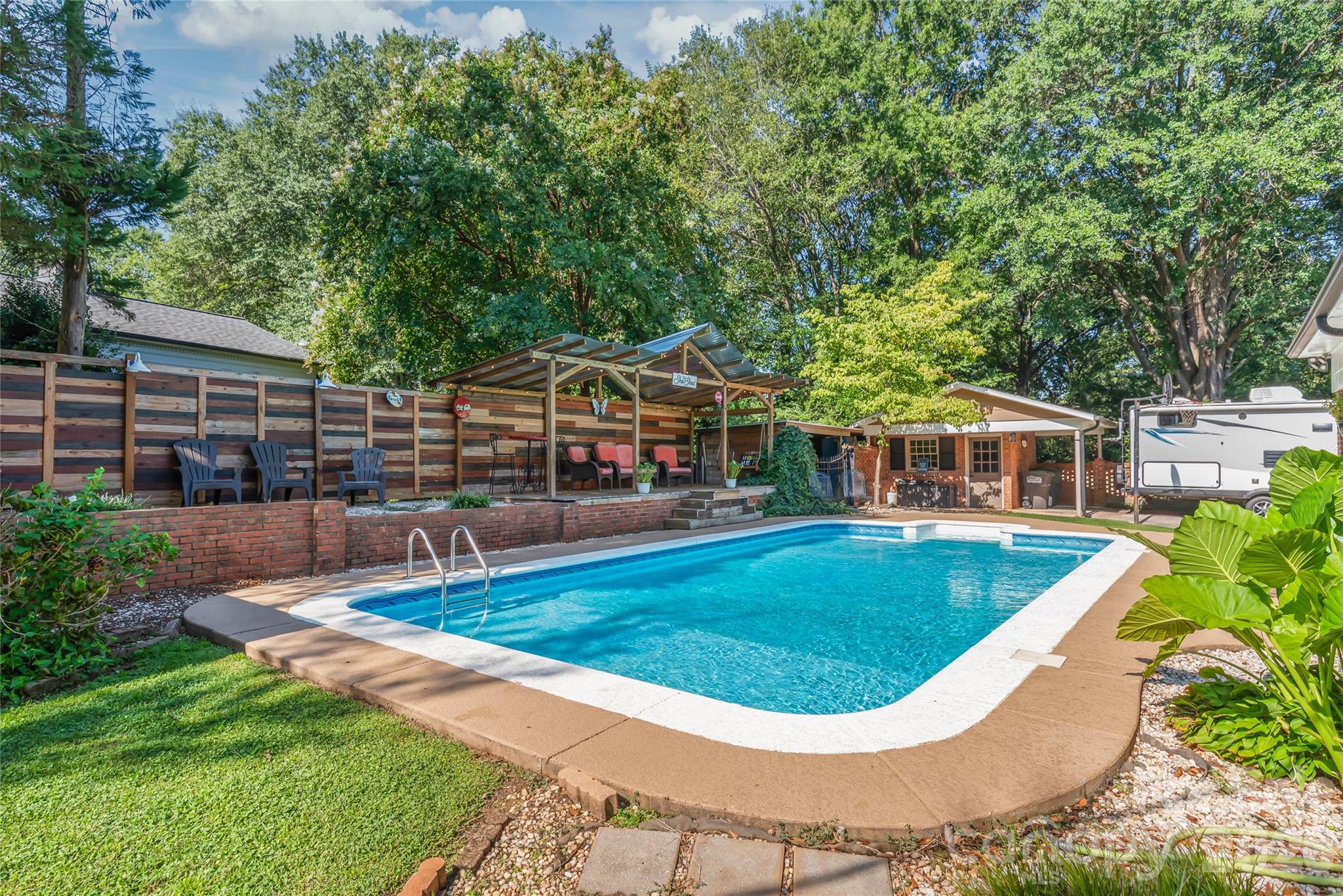 1339 Carmen Lane