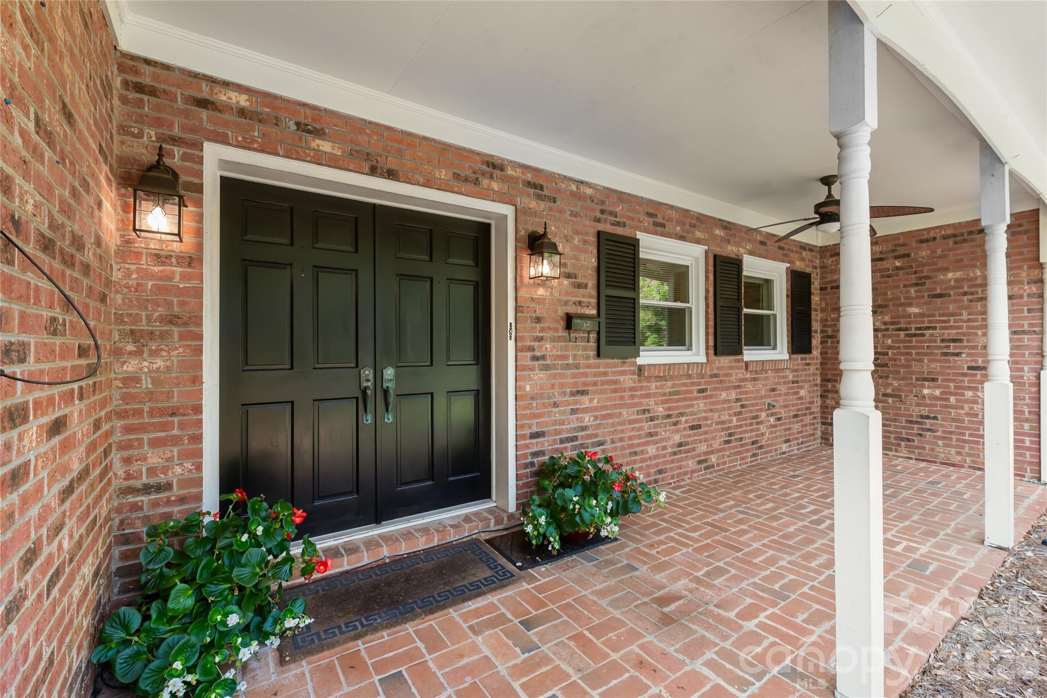 1339 Carmen Lane
