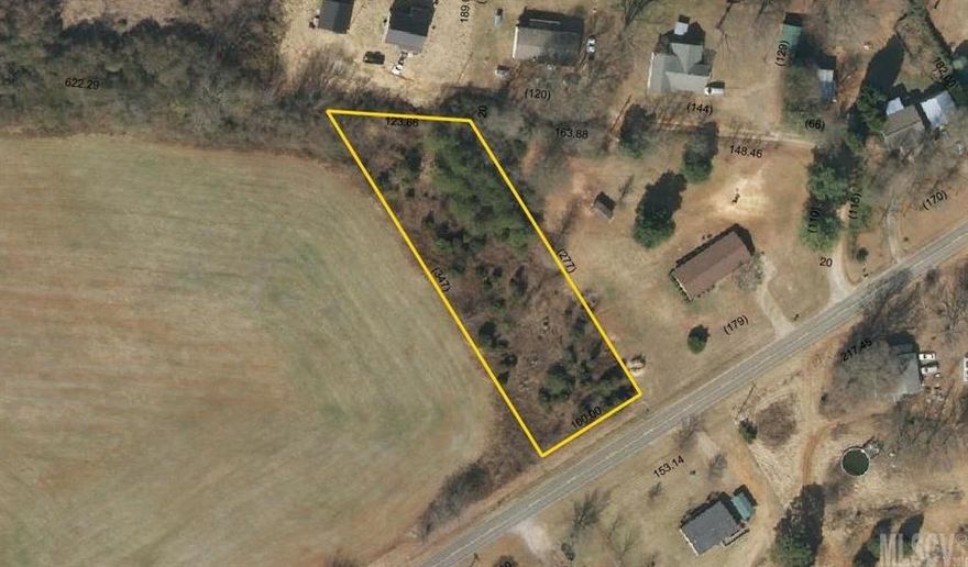 NO MANUFACTURED HOMES.  MODULAR HOMES ARE ALLOWED. NO PUBIC WATER OR SEWER.  PRICED TO SELL!