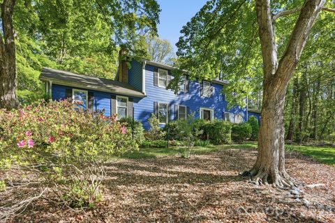 Photo of 301 Sardis Road N, Charlotte, NC 28270 (MLS # 4370251)