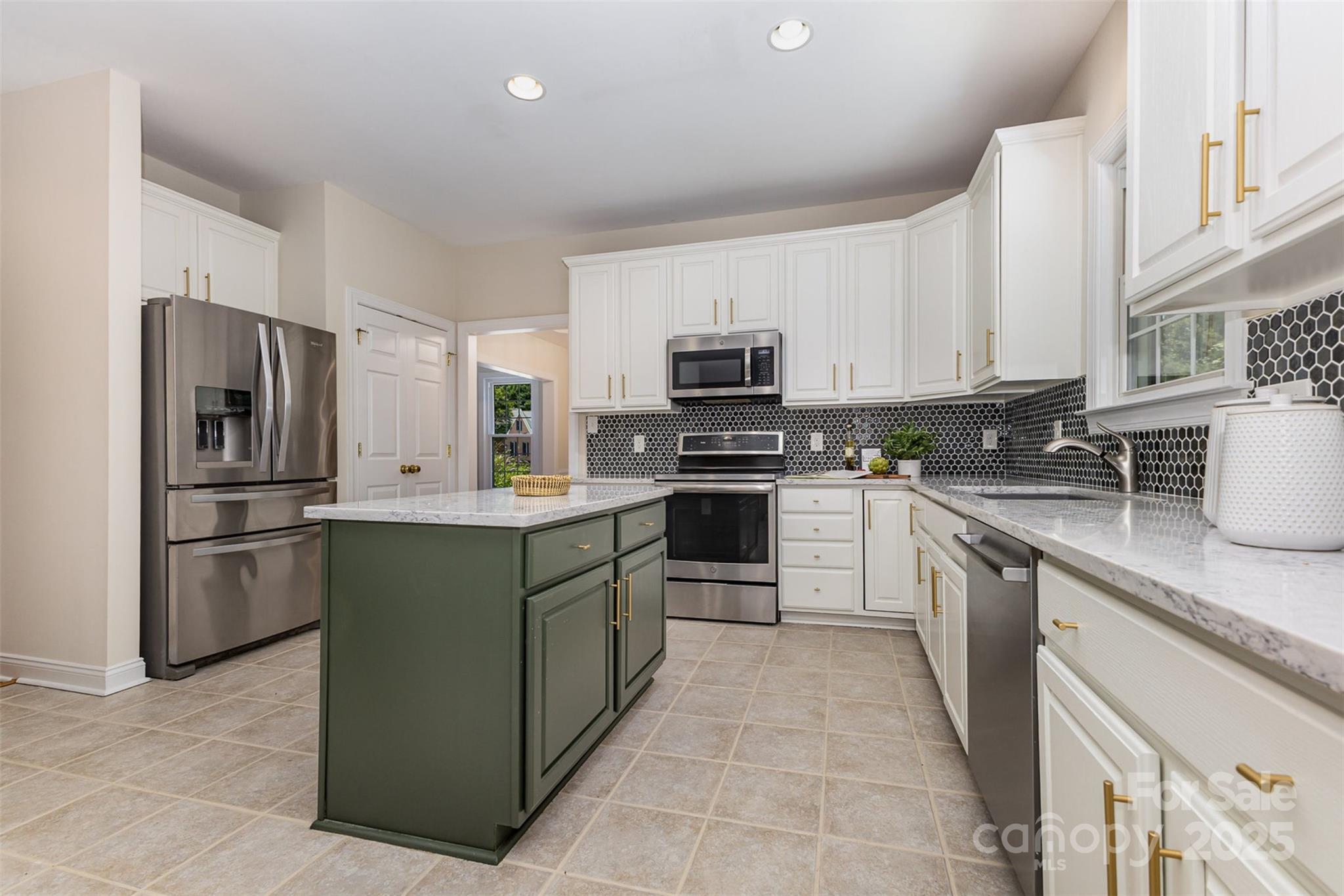 Mt Isle Harbor - Residential