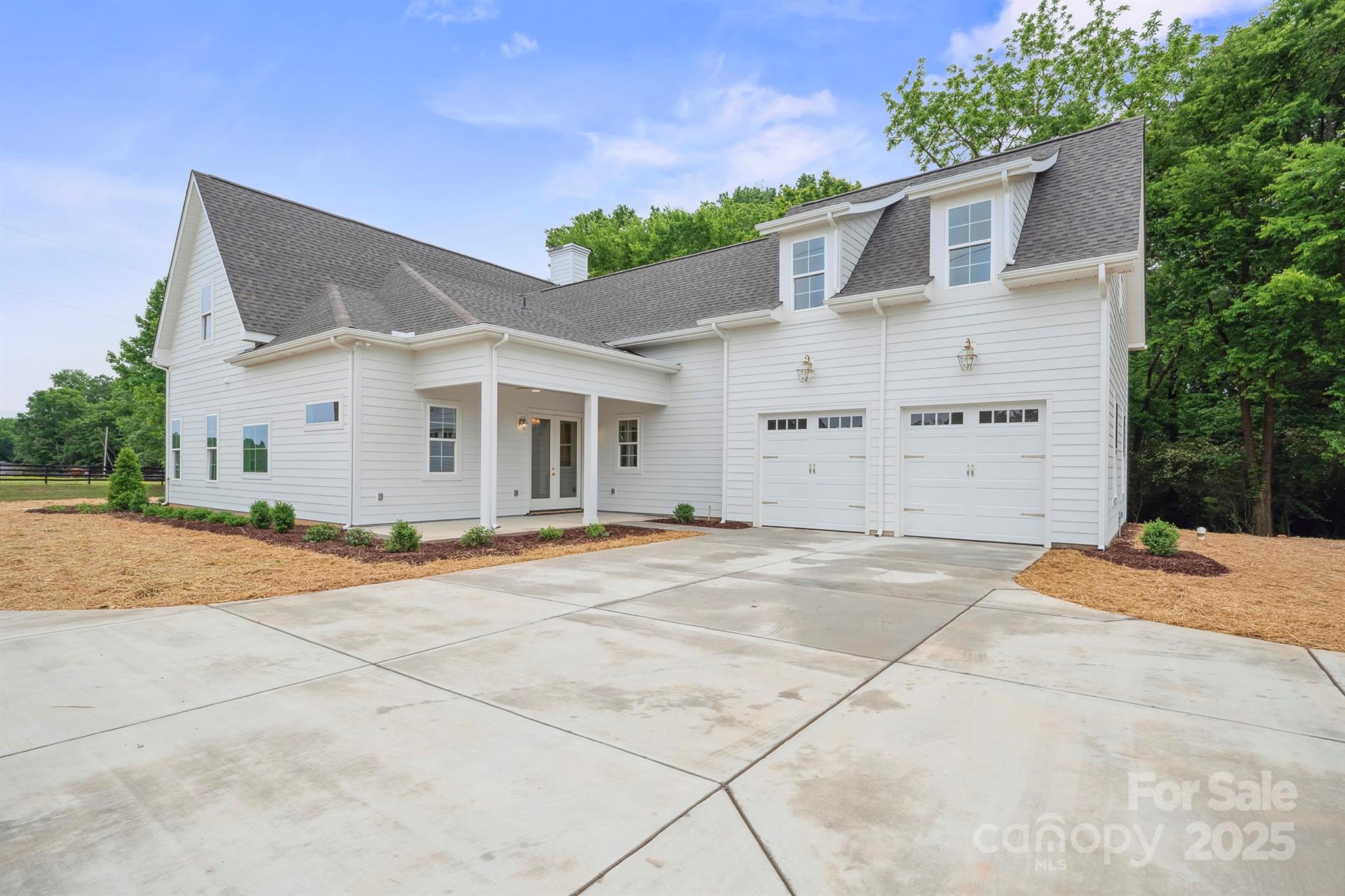 3622 E Brief Road