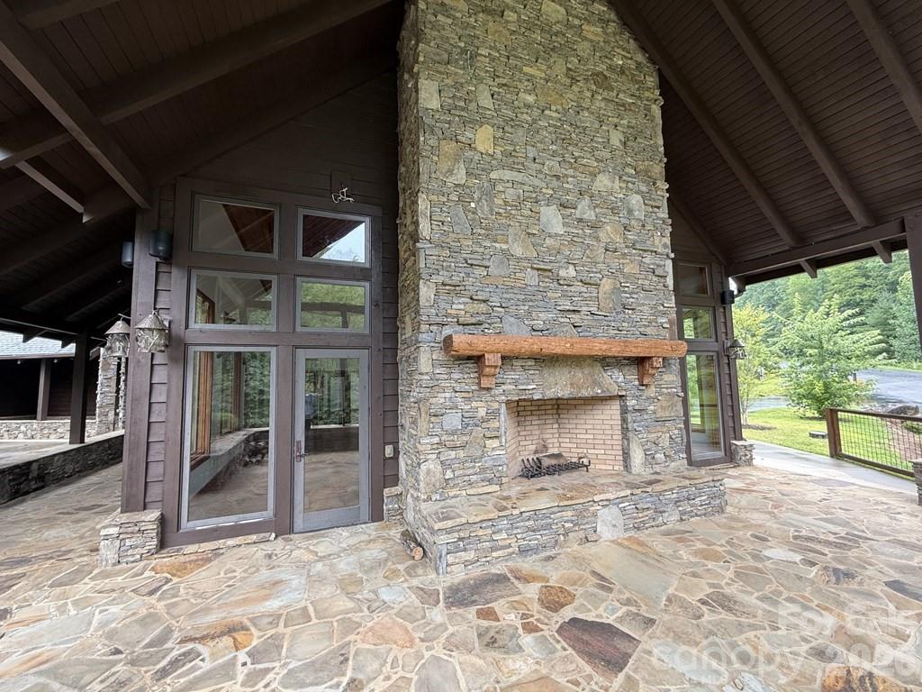 Garnet Ridge Preserve - Land