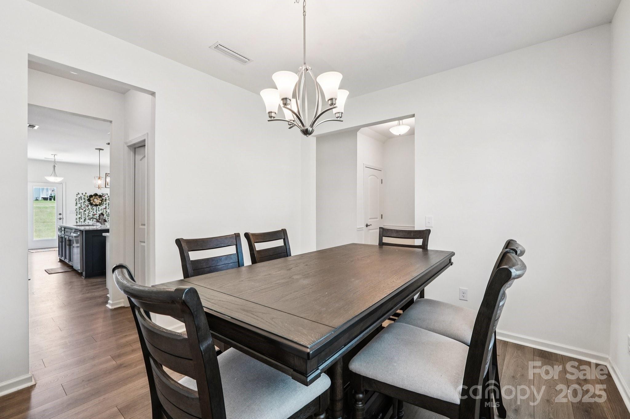 4698 Selhurst Drive