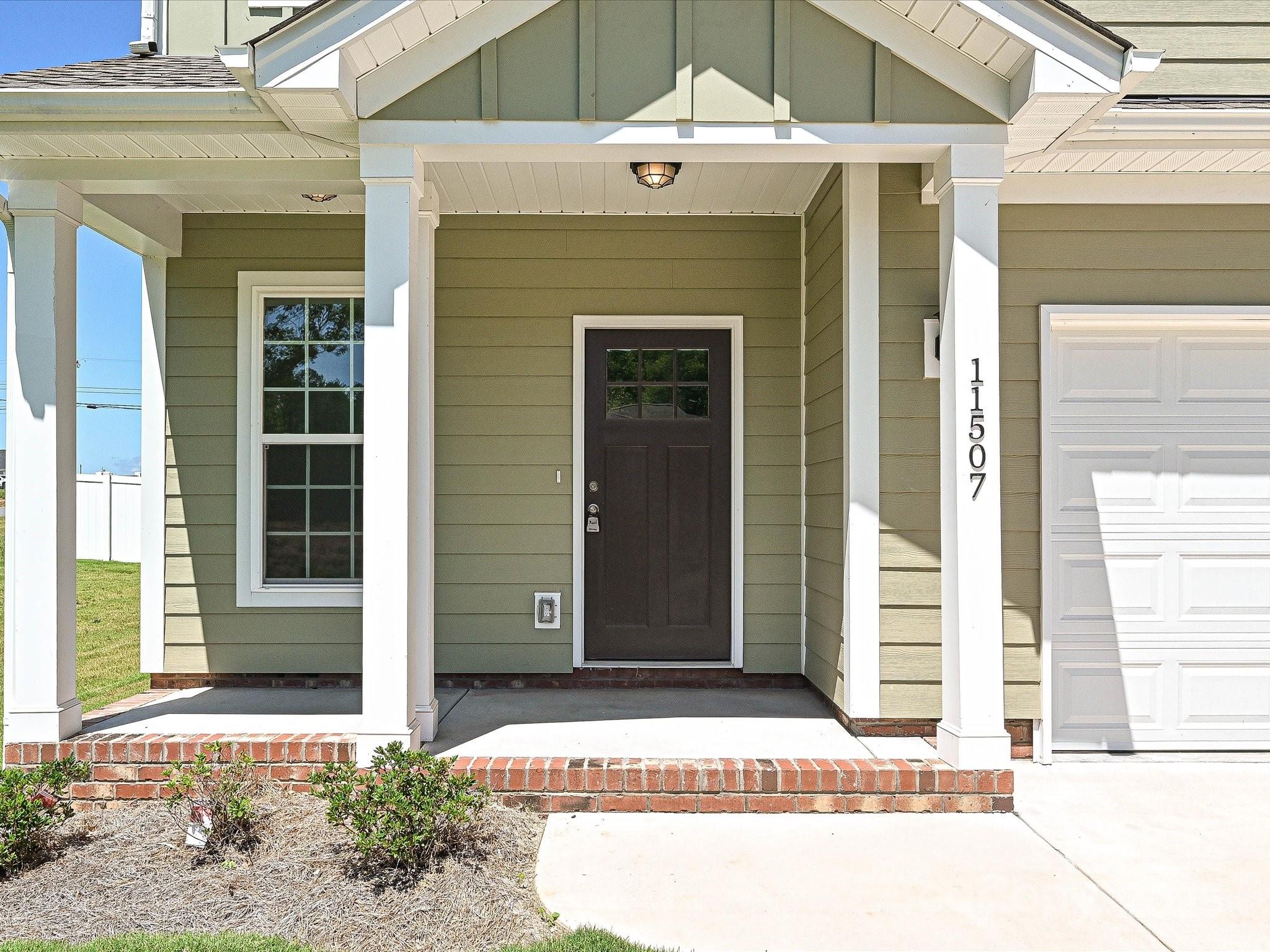 11507 Valley Oak Lane
