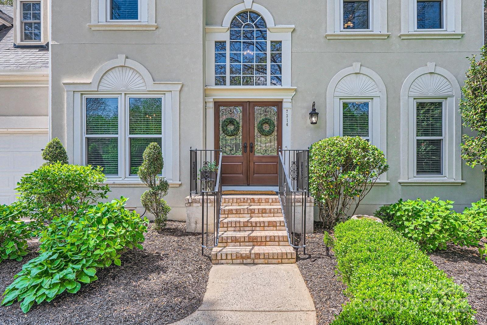 7316 Versailles Lane