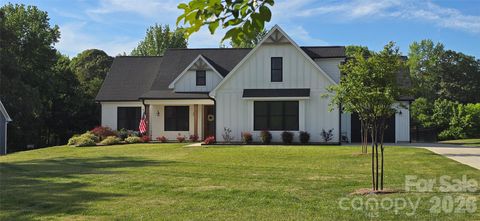 Photo of 5282 Lake Glenn Drive, Stanfield, NC 28163 (MLS # 4370612)