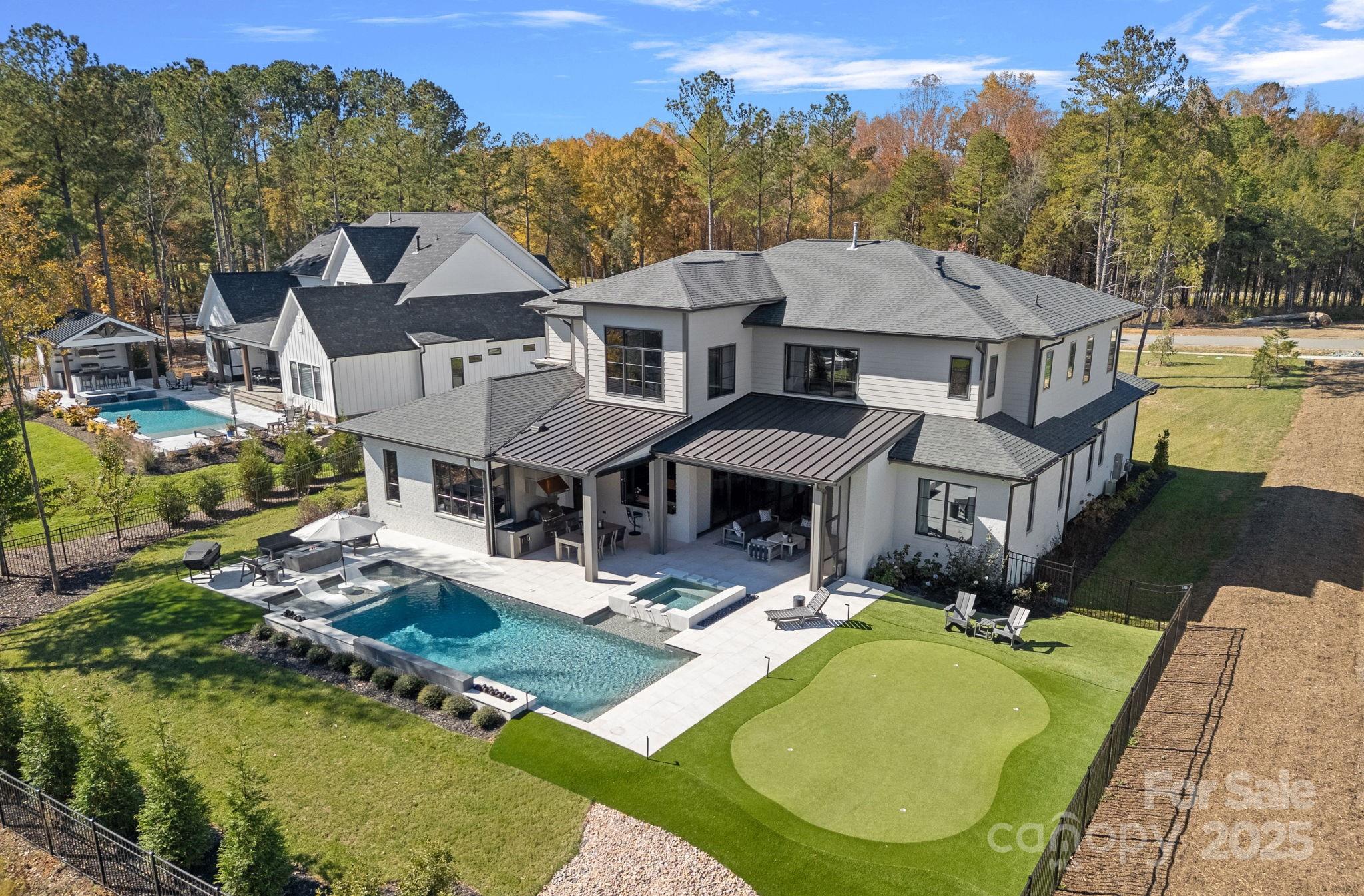 21119 Vandrake Circle