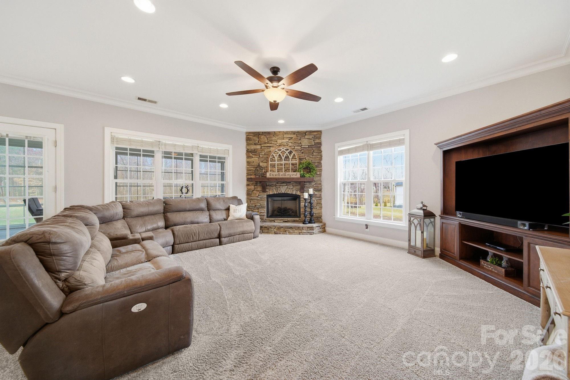 Laurel Crest - Residential