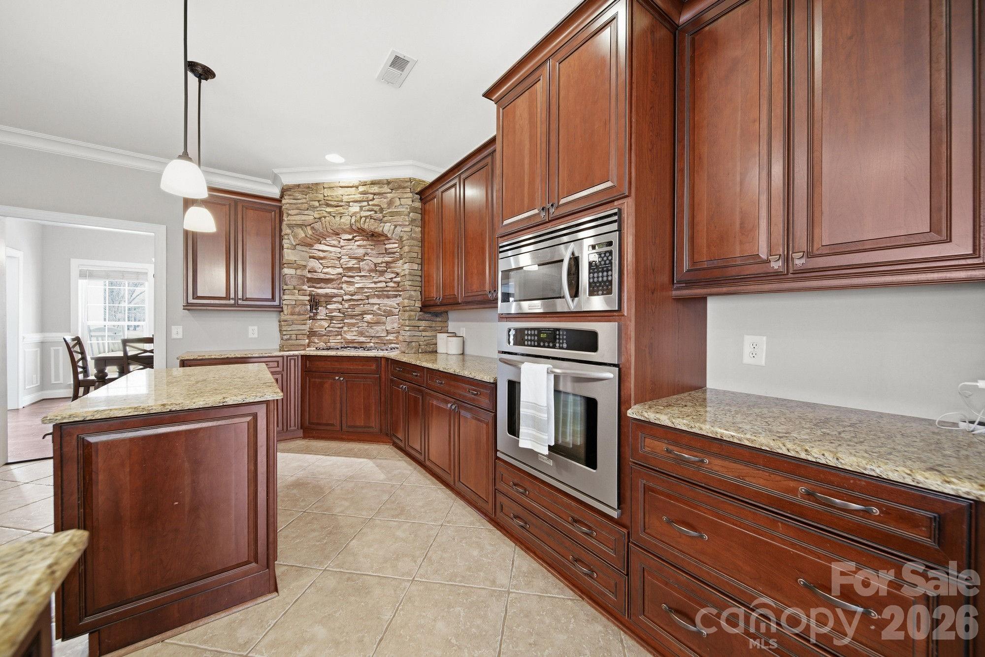 Laurel Crest - Residential