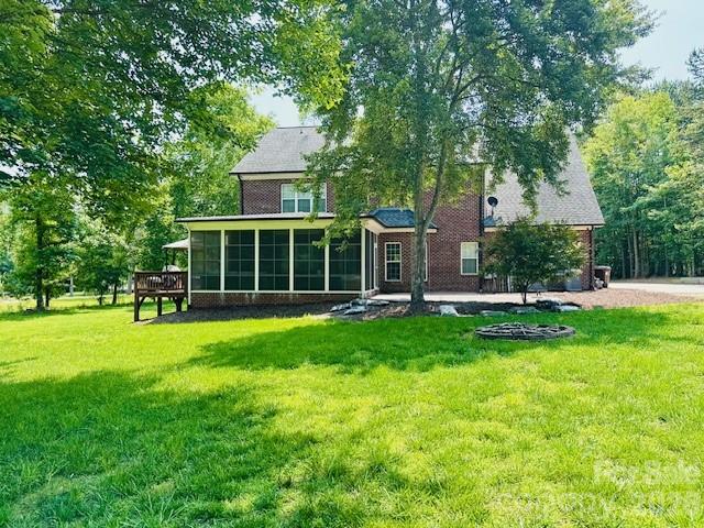 433 Laurel Crest Drive