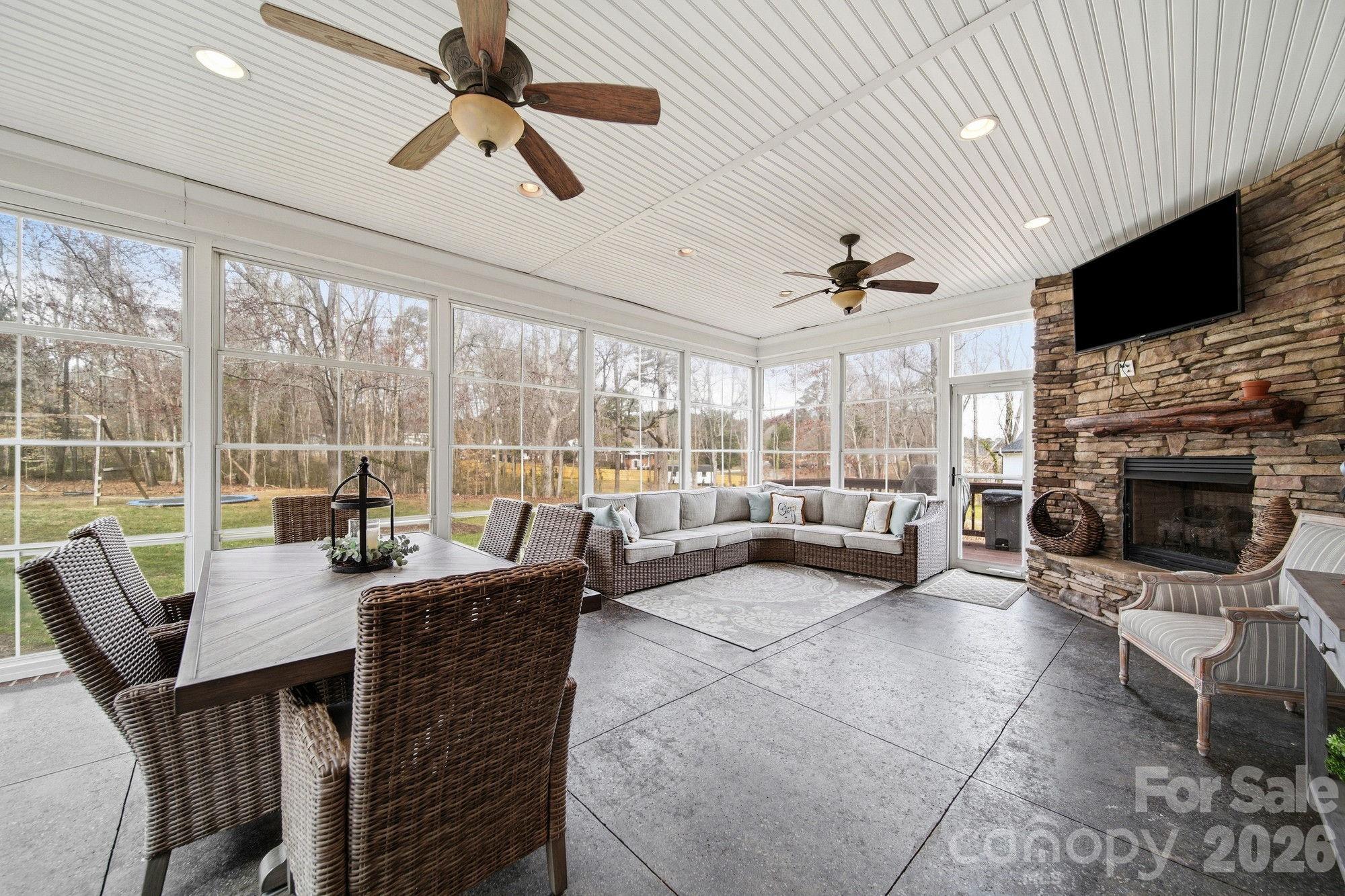 Laurel Crest - Residential