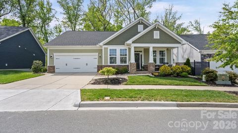 Photo of 9912 ANDRES DUANY Drive, Huntersville, NC 28078 (MLS # 4368106)
