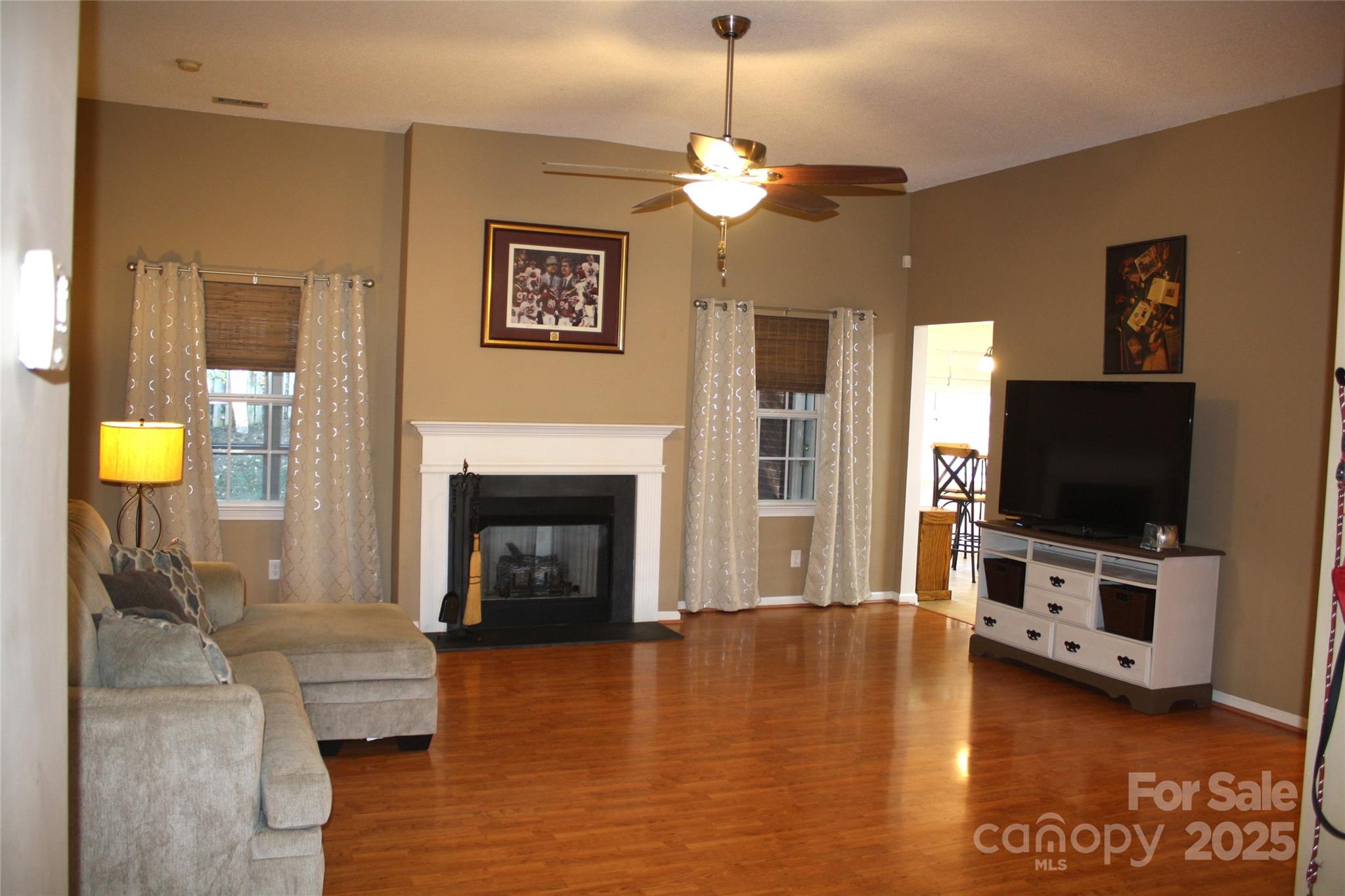 107 Prestwick Court