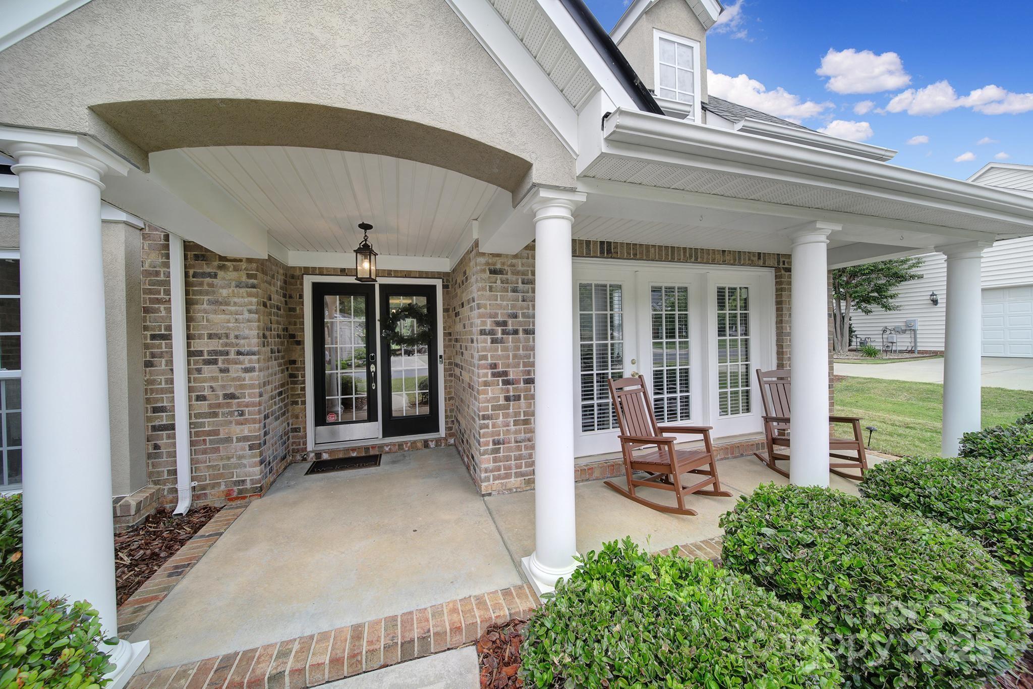 2218 Legacy Oak Drive