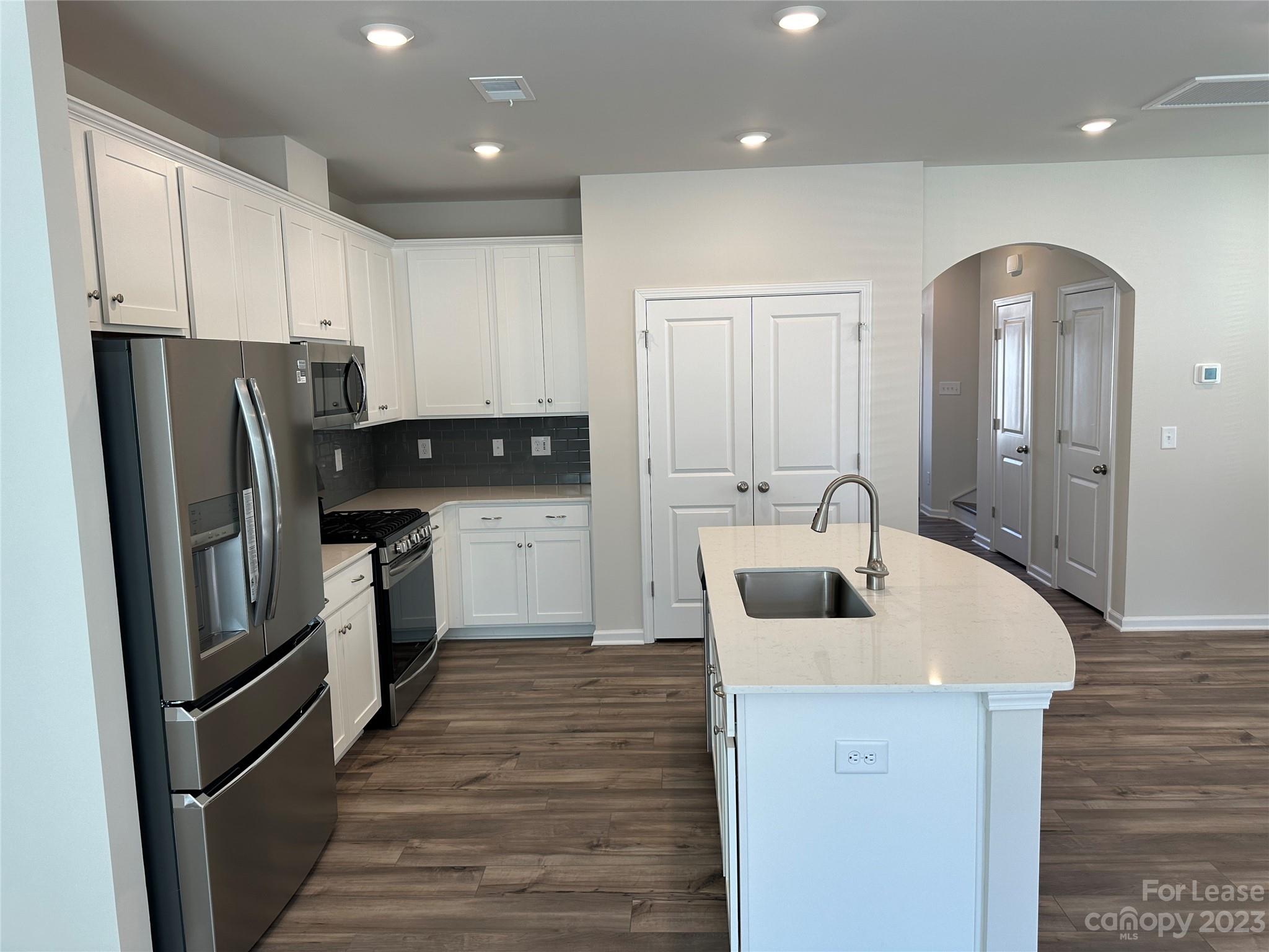 Chateau - Residential Lease