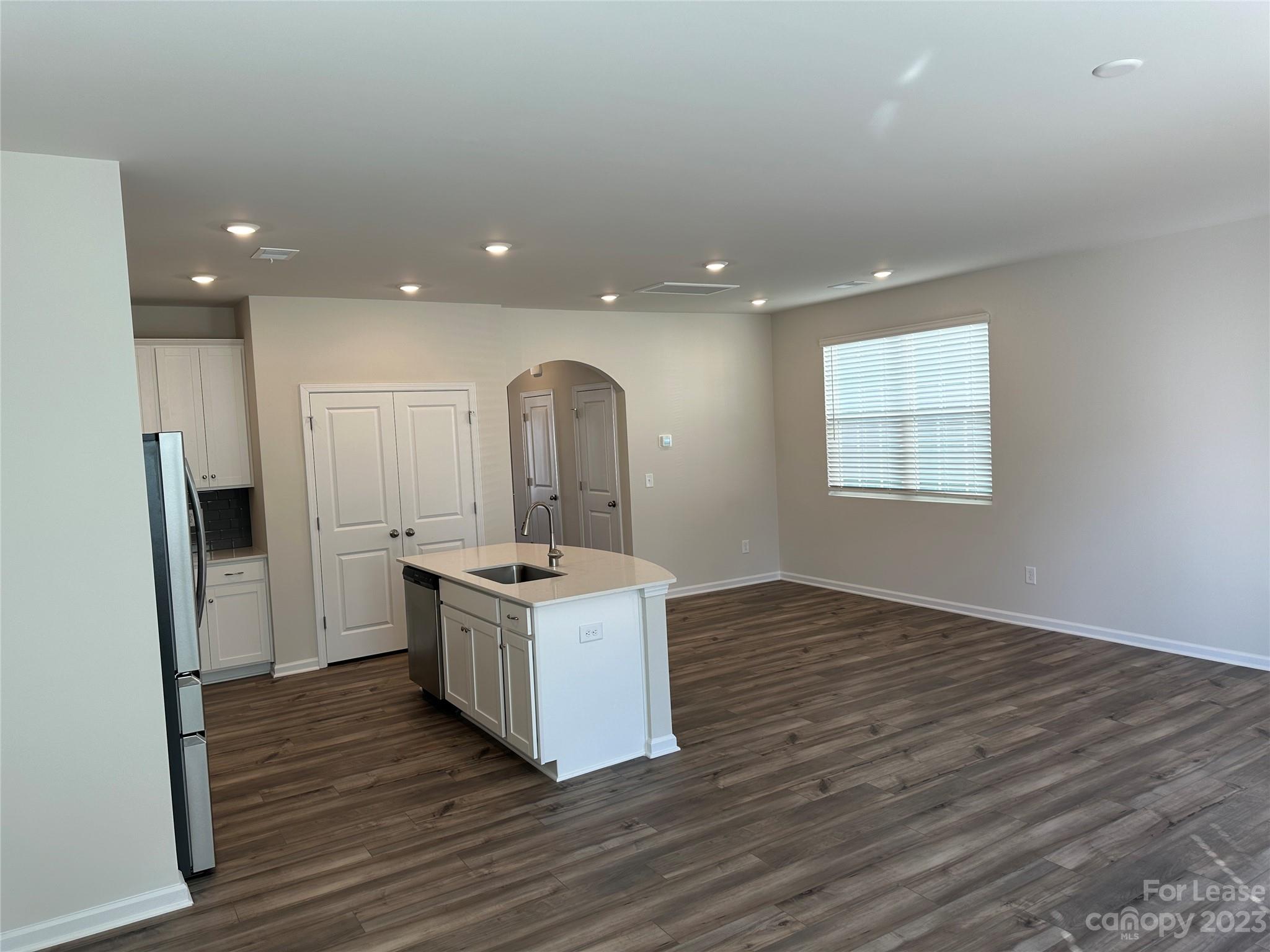 Chateau - Residential Lease