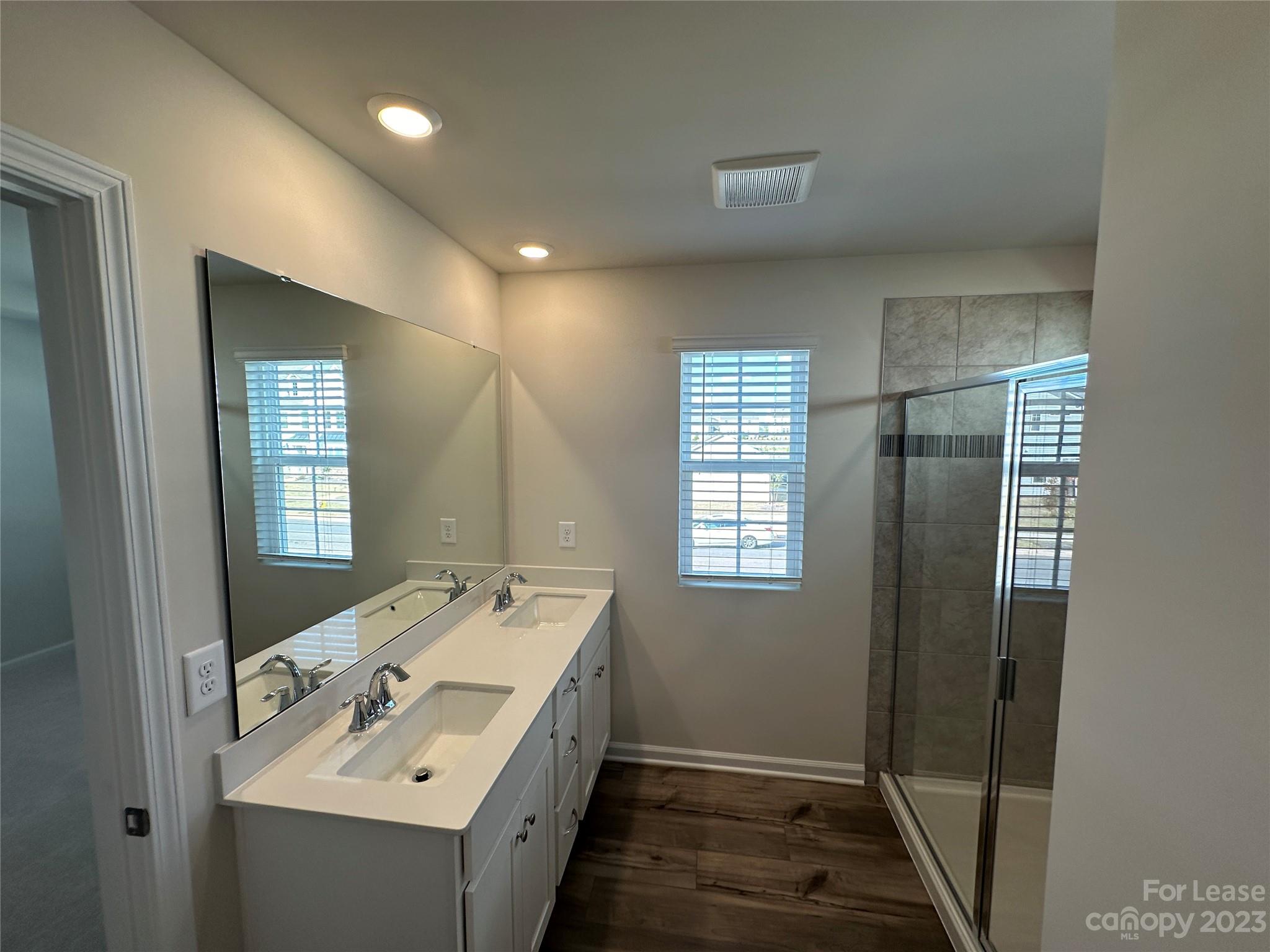 Chateau - Residential Lease