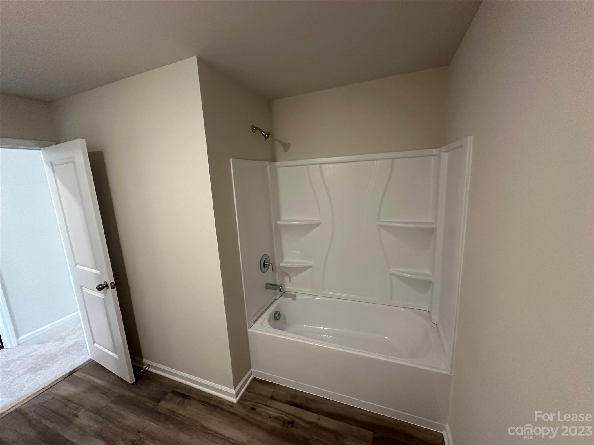 Chateau - Residential Lease