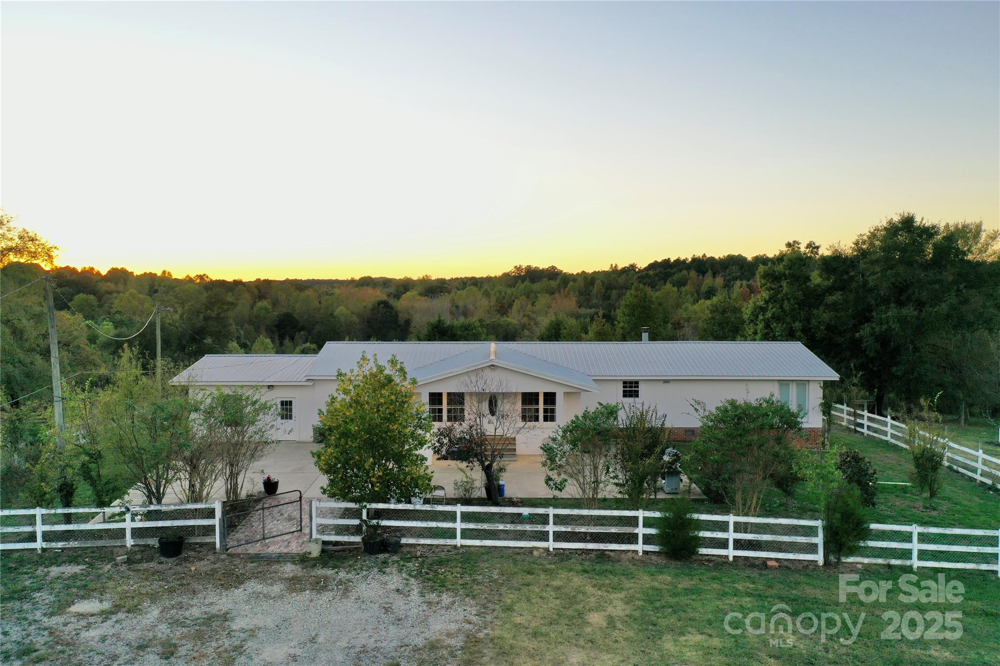 674 Bernice Lane