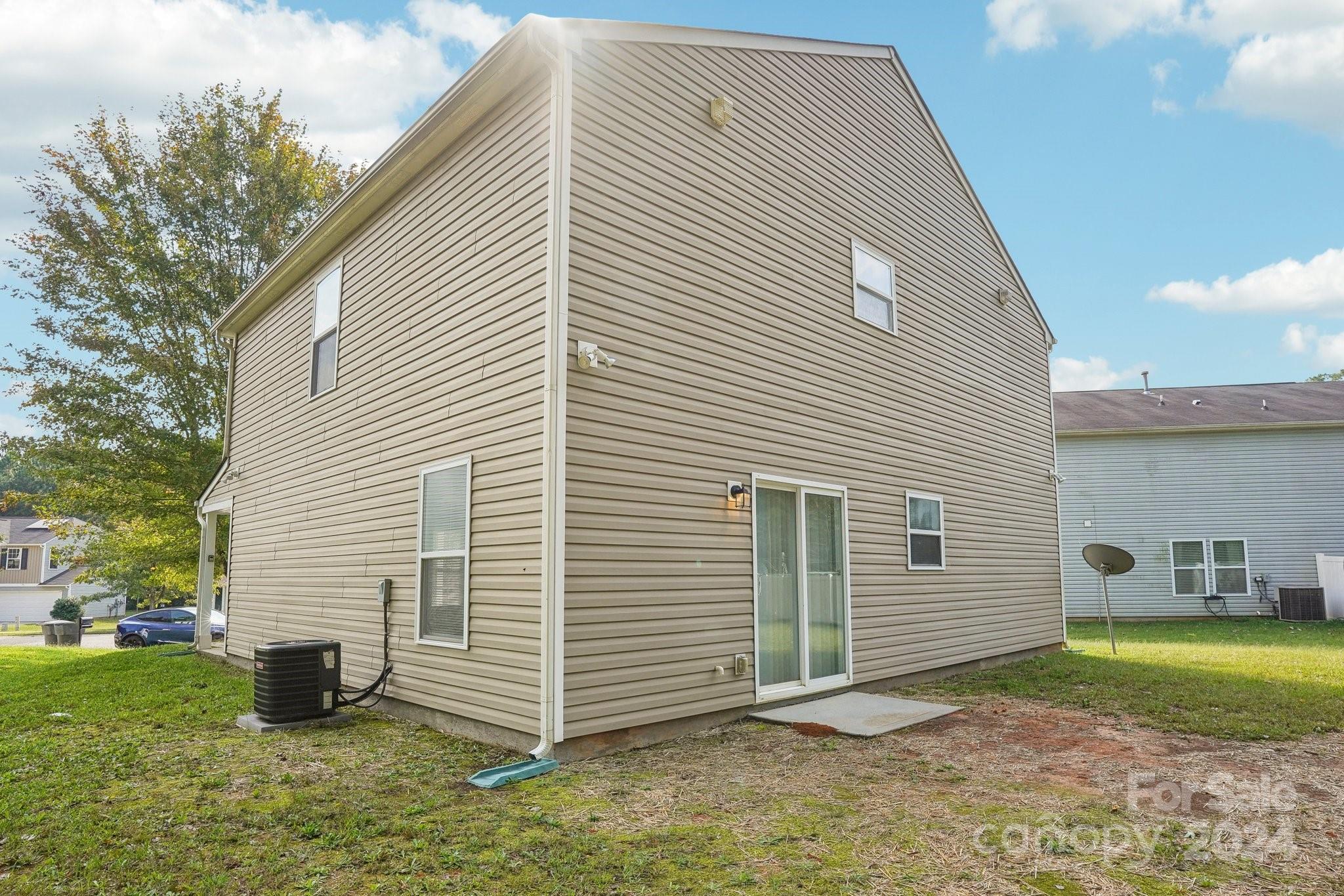 Oaks Of Broadway - Residential