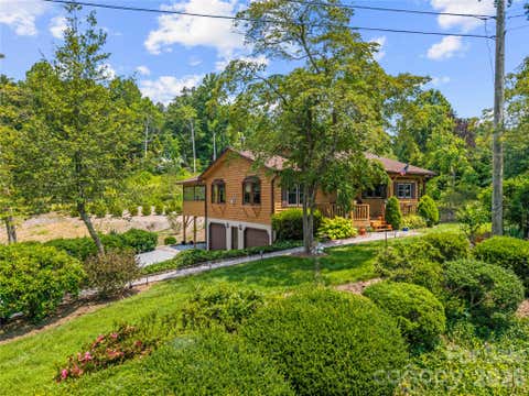 Photo of 6 Kendra Road, Hendersonville, NC 28792 (MLS # 4397380)