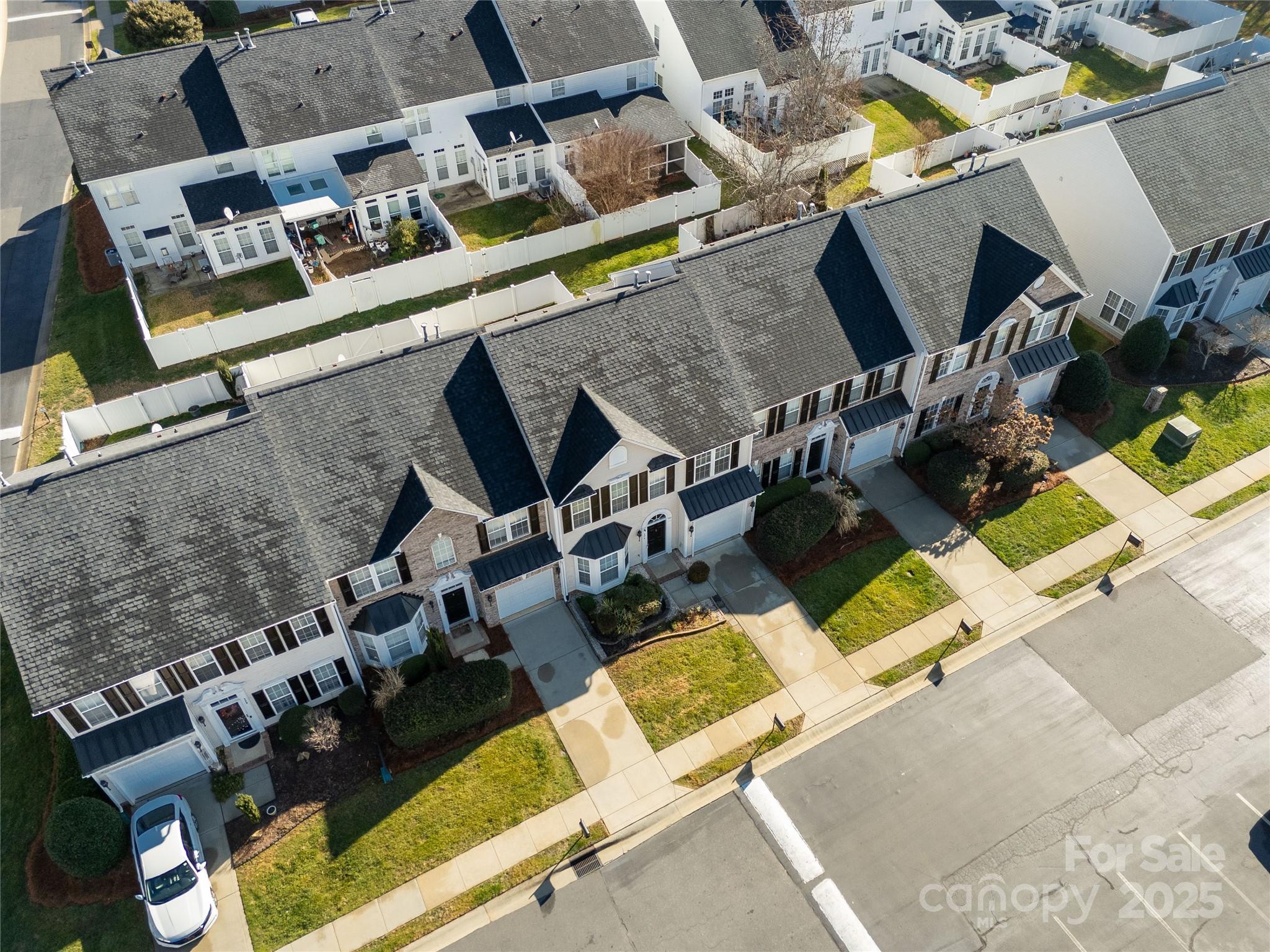 Sunset Point Townhomes - Residential