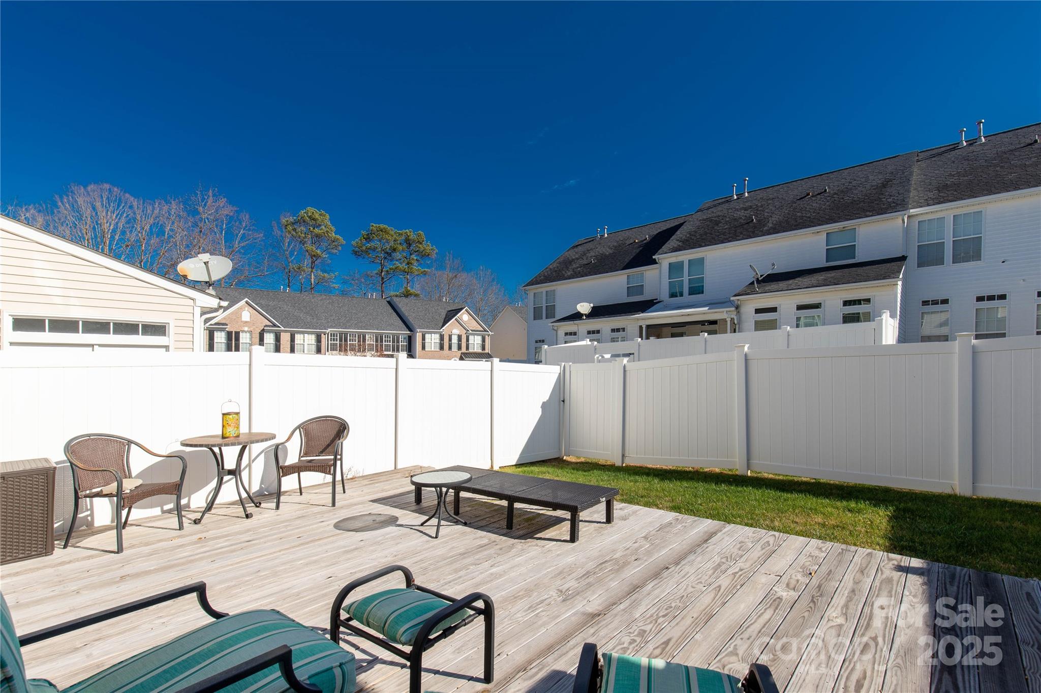 Sunset Point Townhomes - Residential