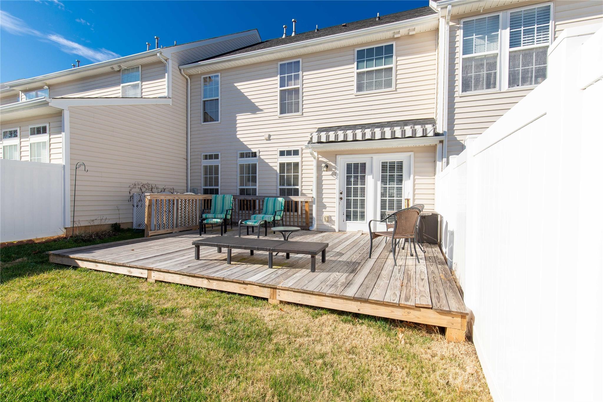 Sunset Point Townhomes - Residential