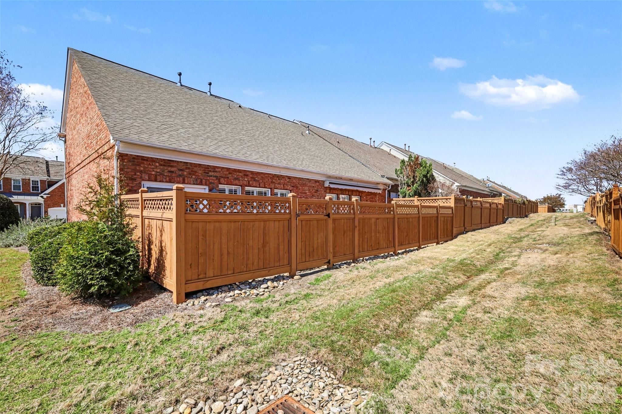 Ivy Ridge At Ballantyne - Residential