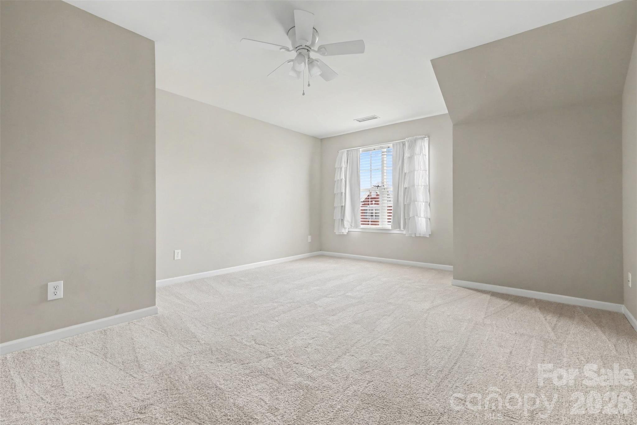 Ivy Ridge At Ballantyne - Residential