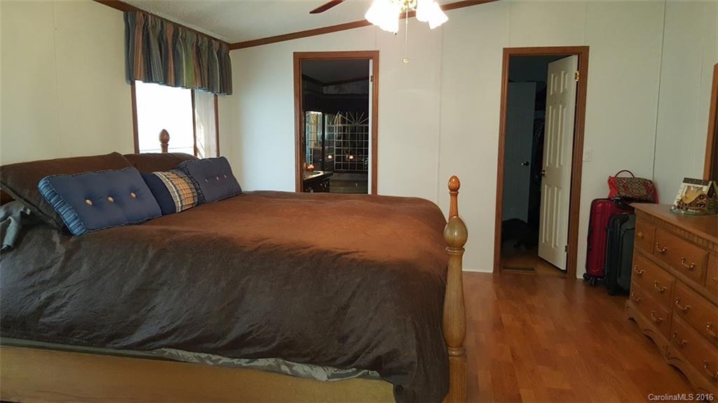 Lansdowne - Residential