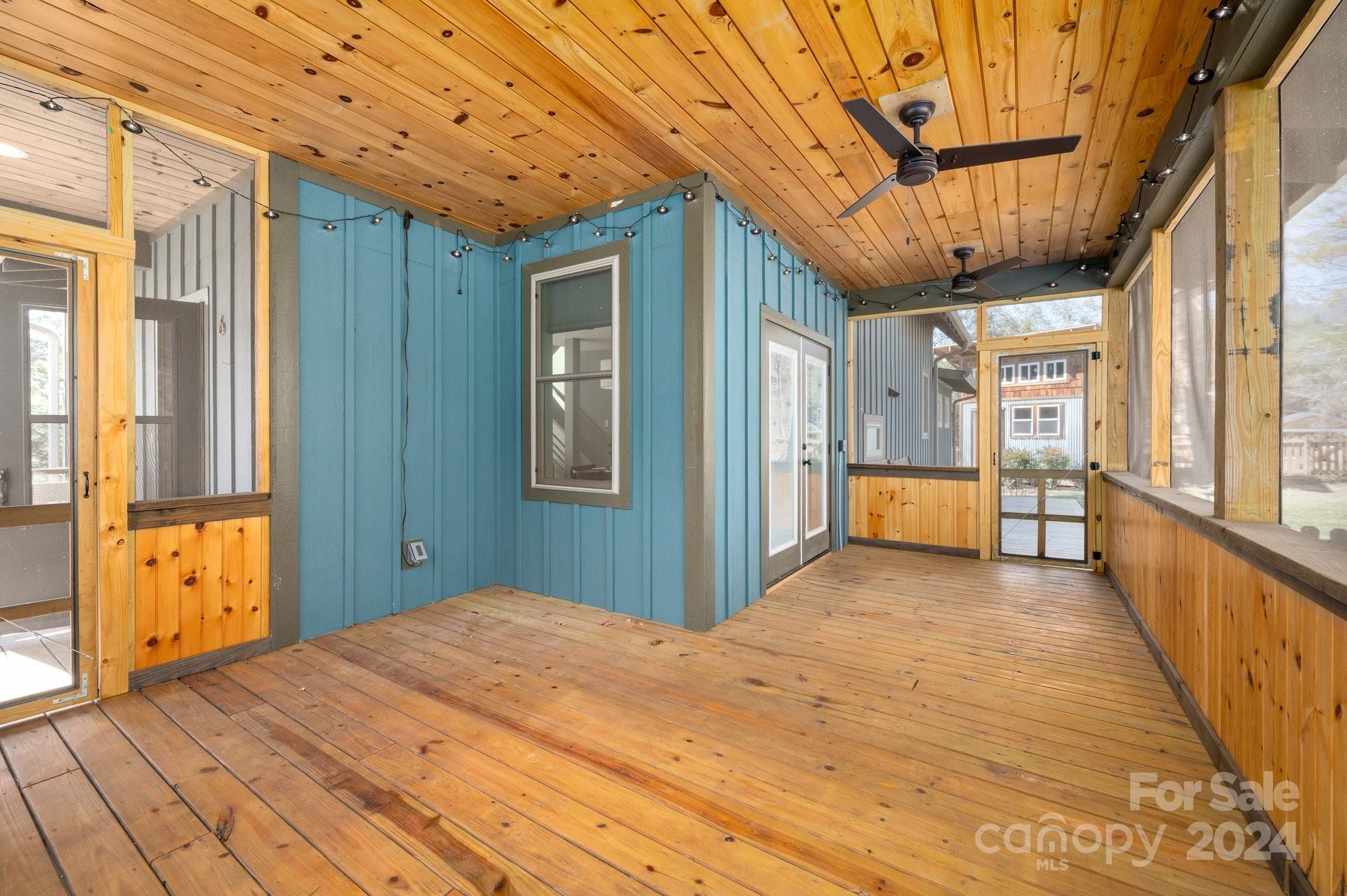 Haw Creek - Residential