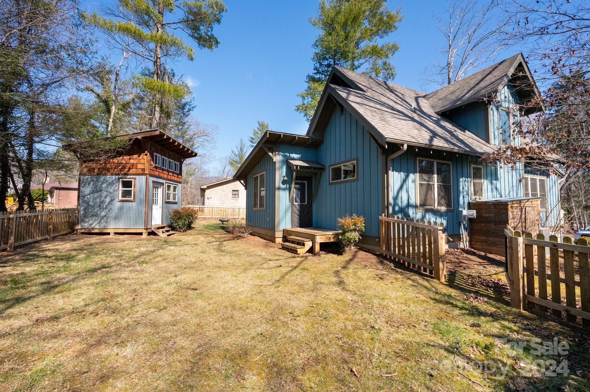 Haw Creek - Residential