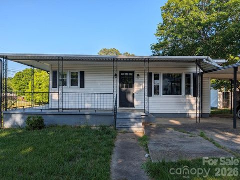 1903 Lynnwood Drive Statesville NC 28677