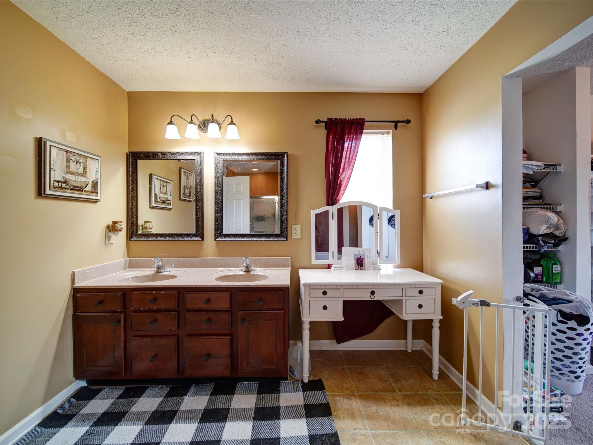 Clover Meadows - Residential