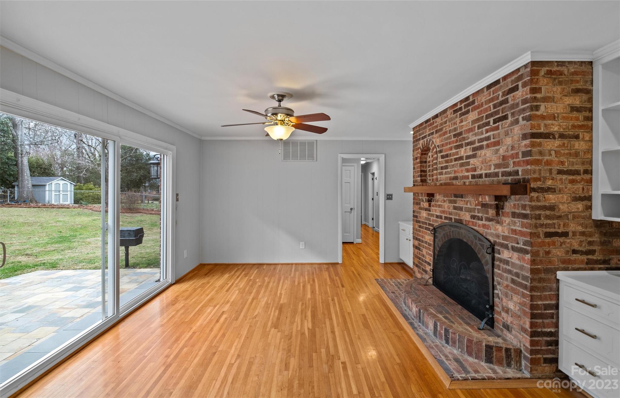 Beverly Woods - Residential