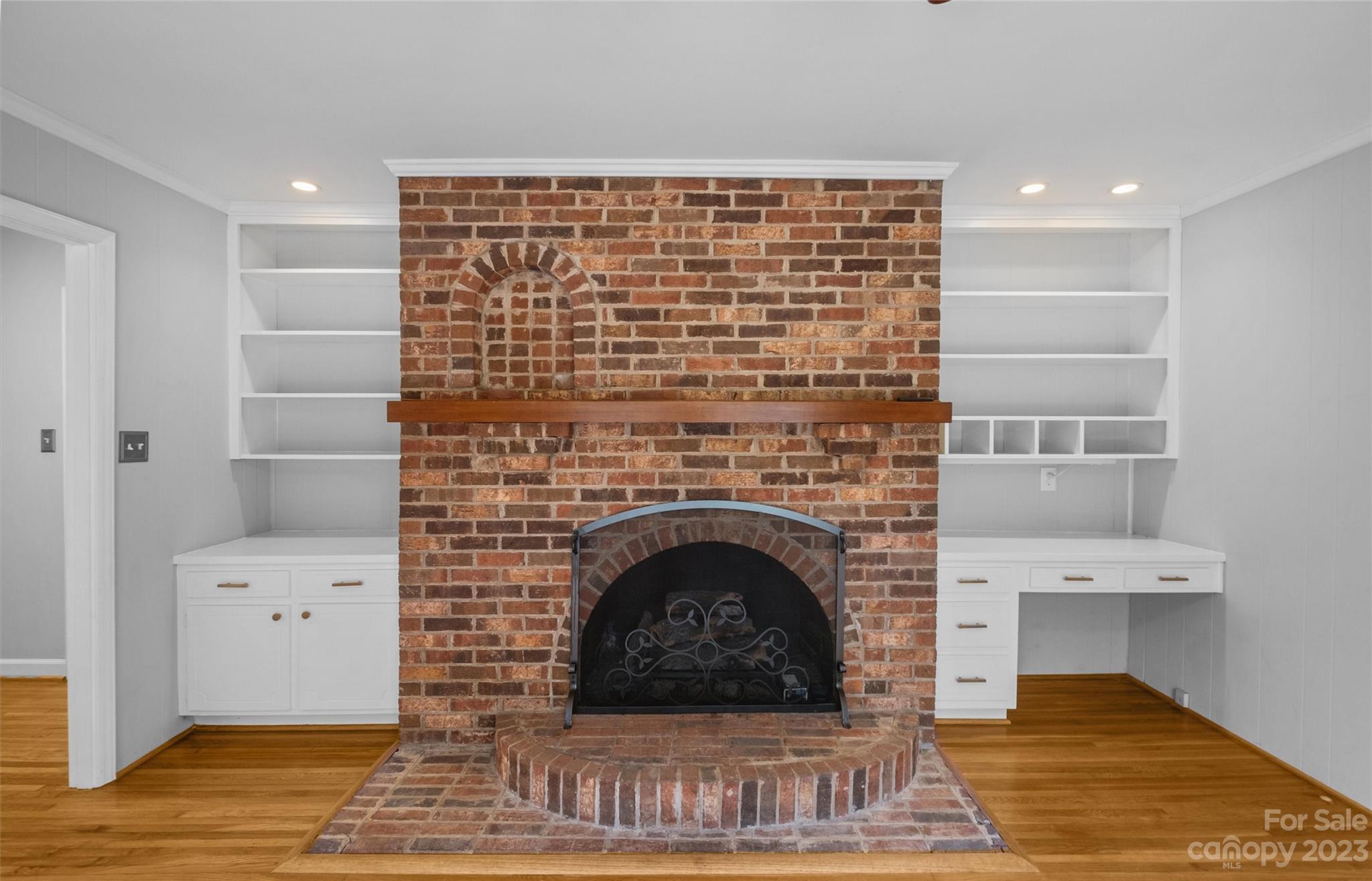 Beverly Woods - Residential