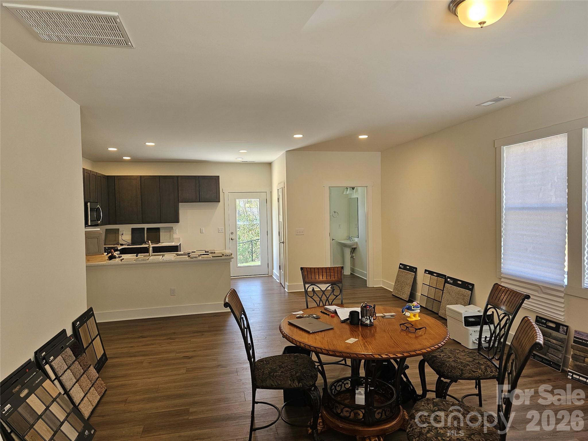 Brooks Cove - Residential