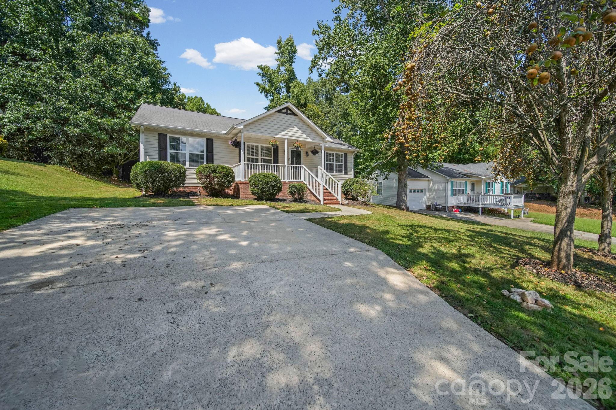 2425 Red Tip Drive SE