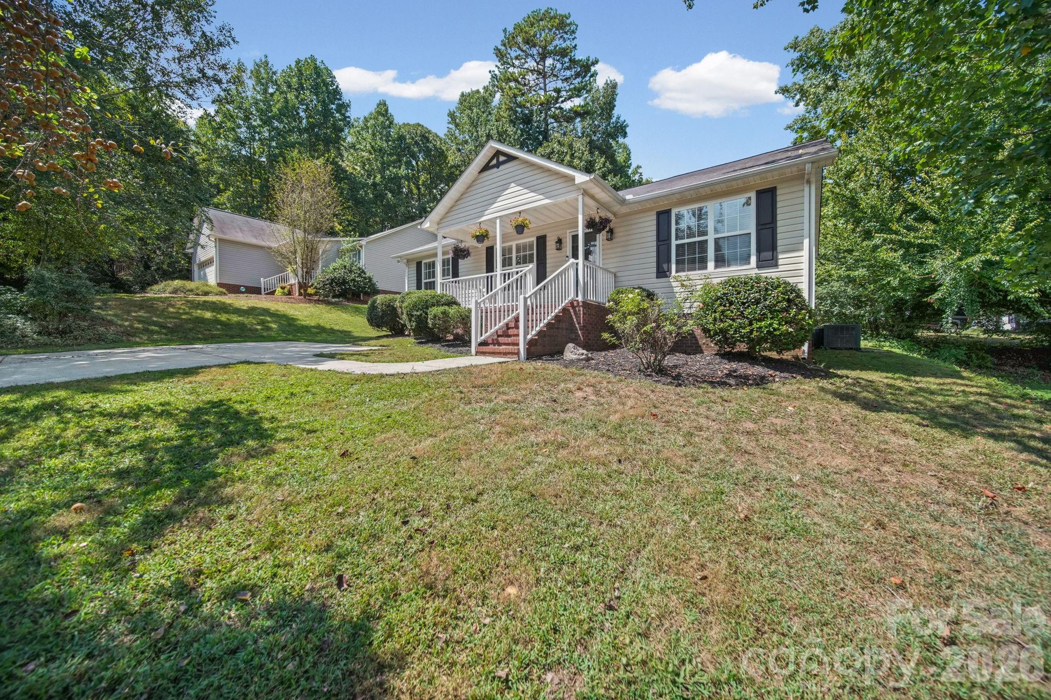 2425 Red Tip Drive SE