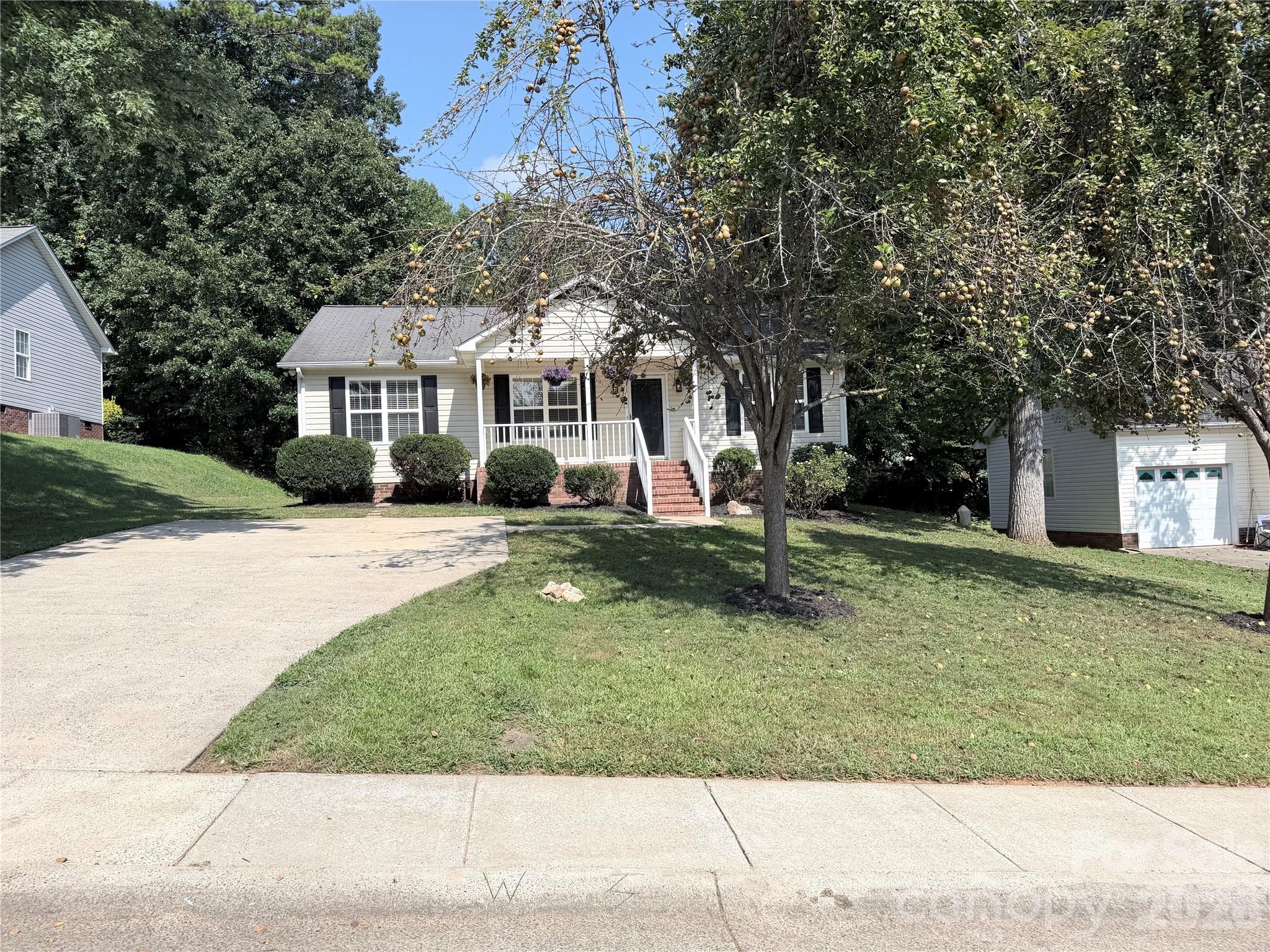 2425 Red Tip Drive SE
