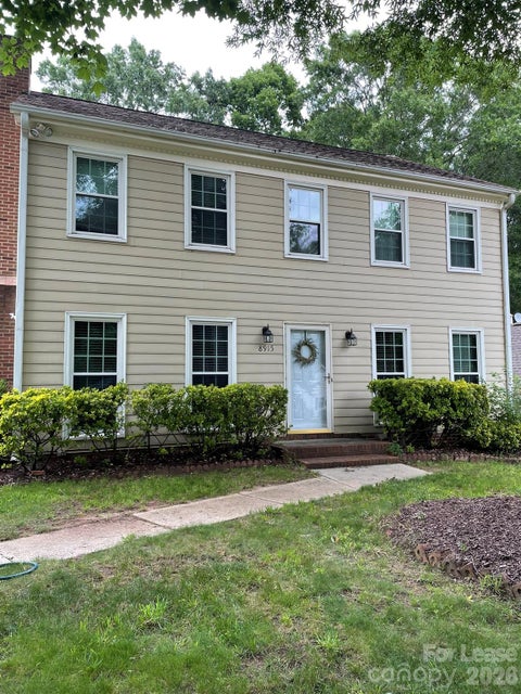 Photo of 8915 Gamesford Drive, Charlotte, NC 28277 (MLS # 4391228)