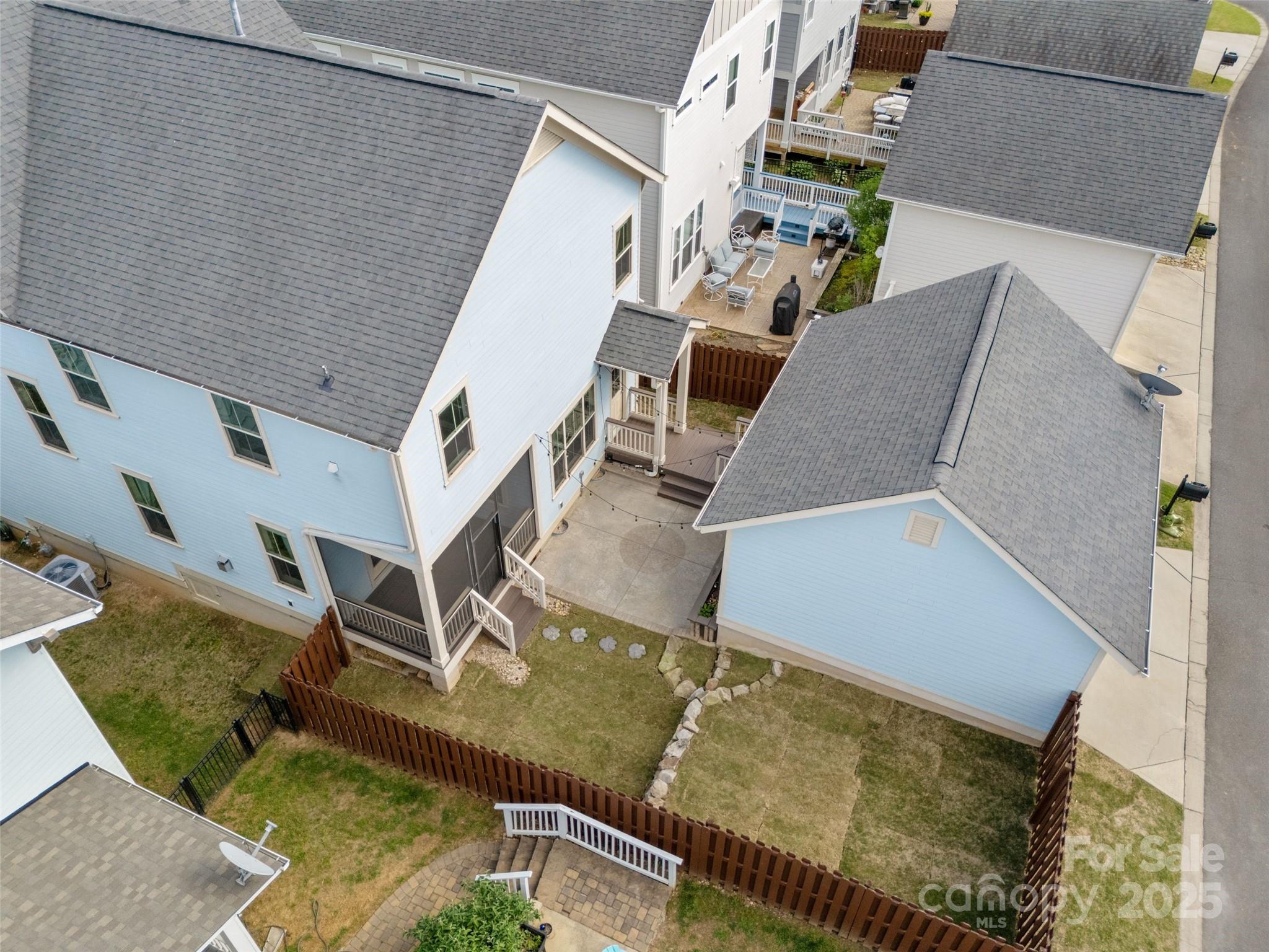 Riverwalk - Residential