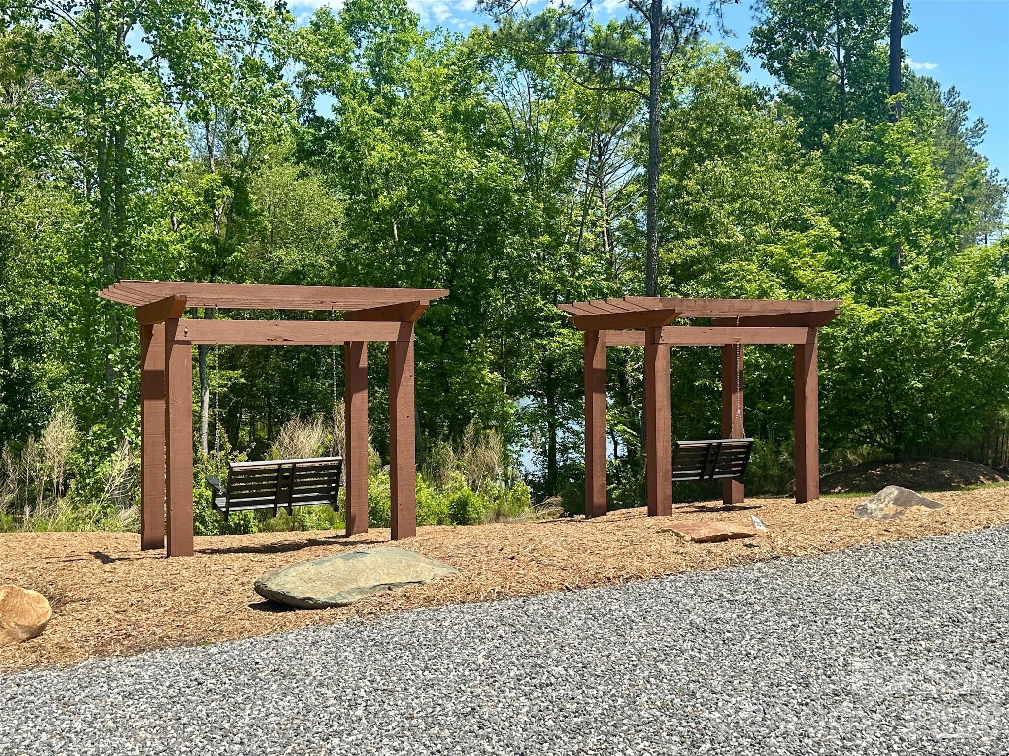 The Waterfront Club - Land