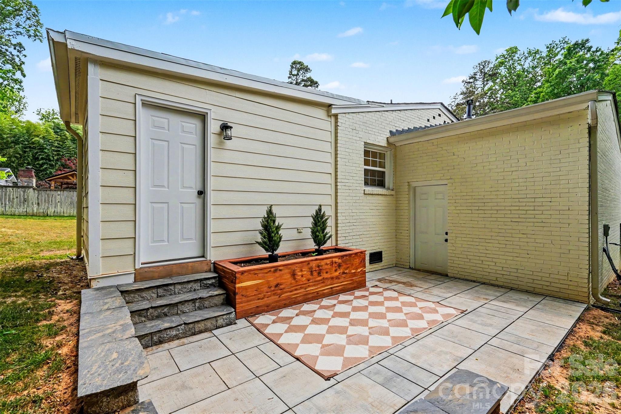 Oakhurst - Residential