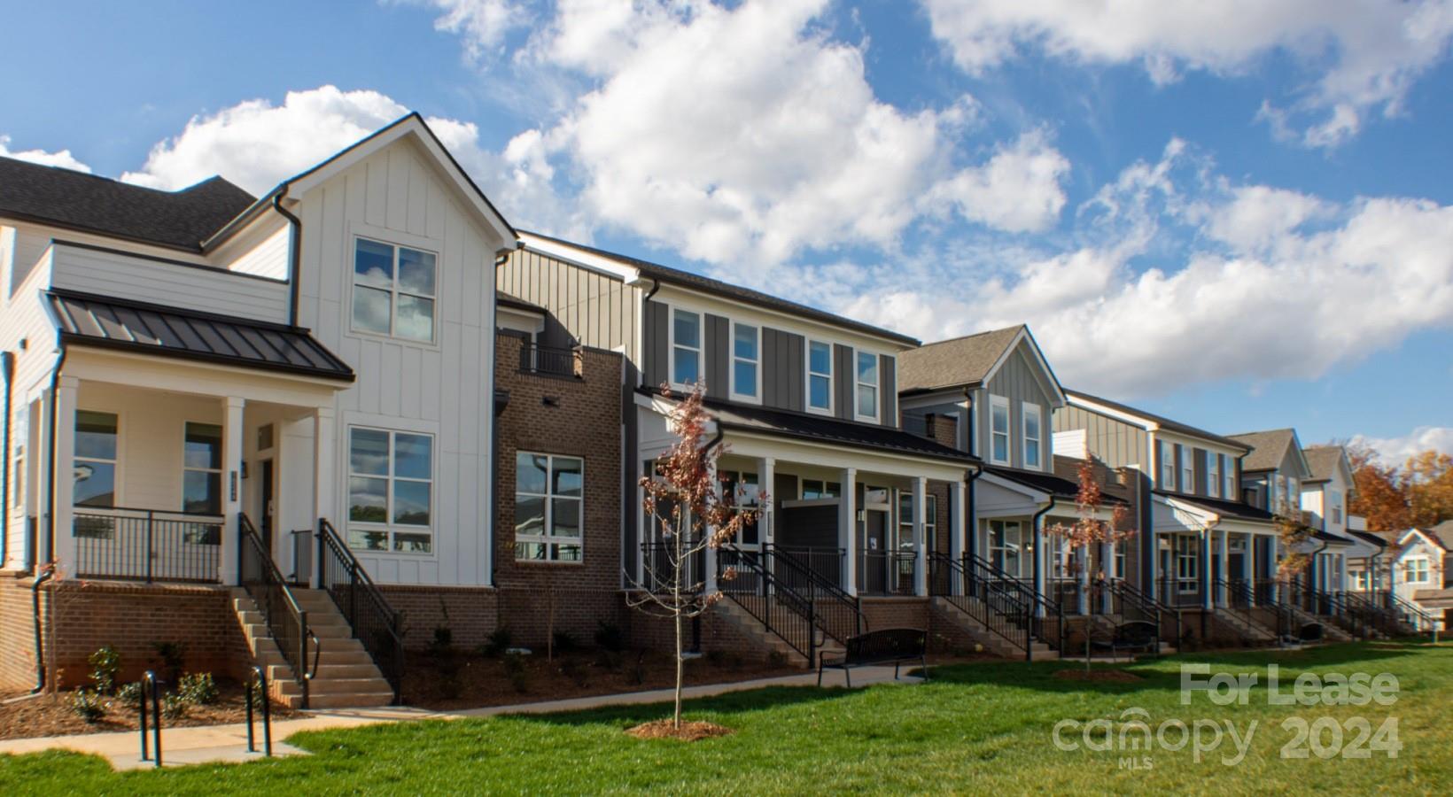 Pineville, North Carolina 28134, United States, 3 Bedrooms Bedrooms, ,3 BathroomsBathrooms,Residential,Active,62965