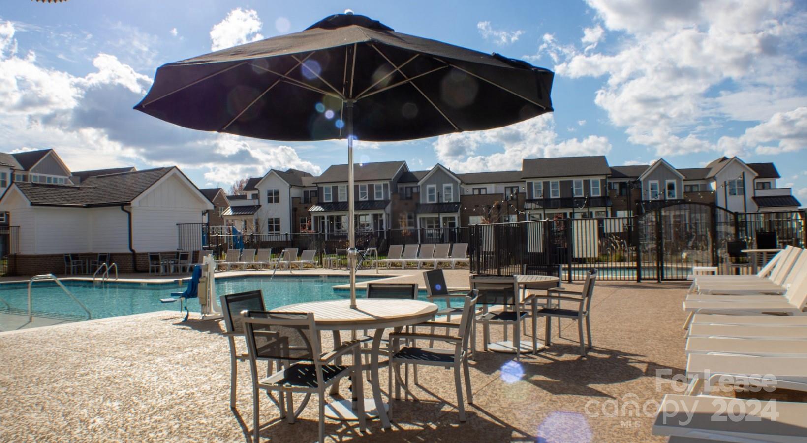 Pineville, North Carolina 28134, United States, 3 Bedrooms Bedrooms, ,3 BathroomsBathrooms,Residential,Active,62965