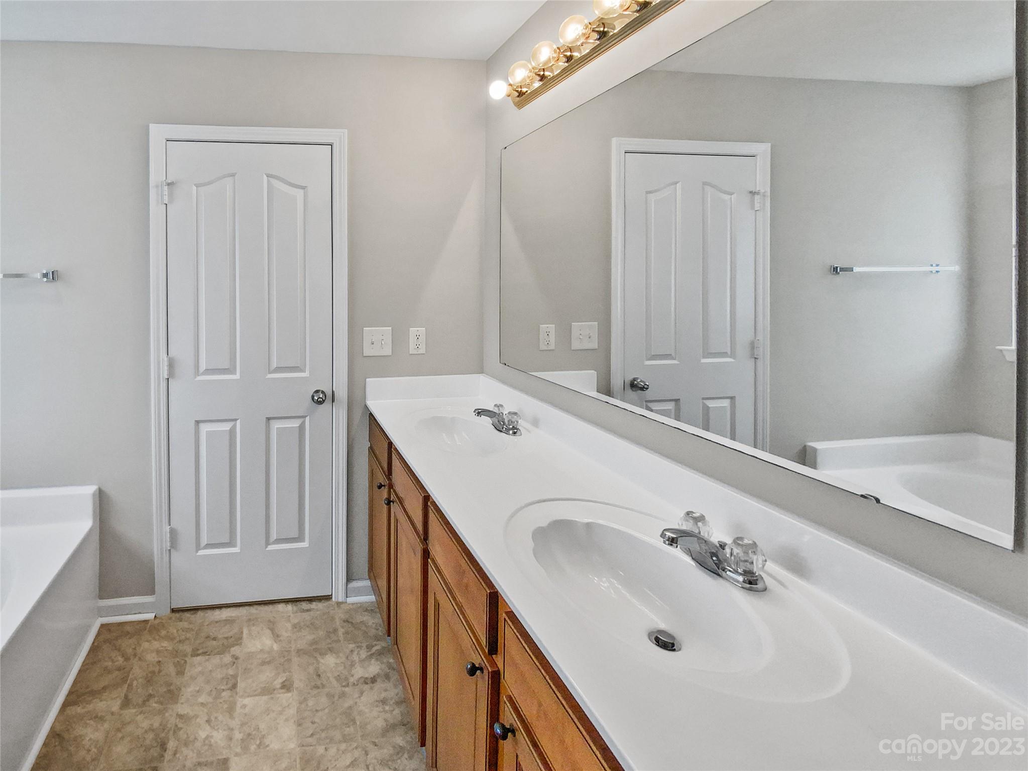 Kingstree - Residential