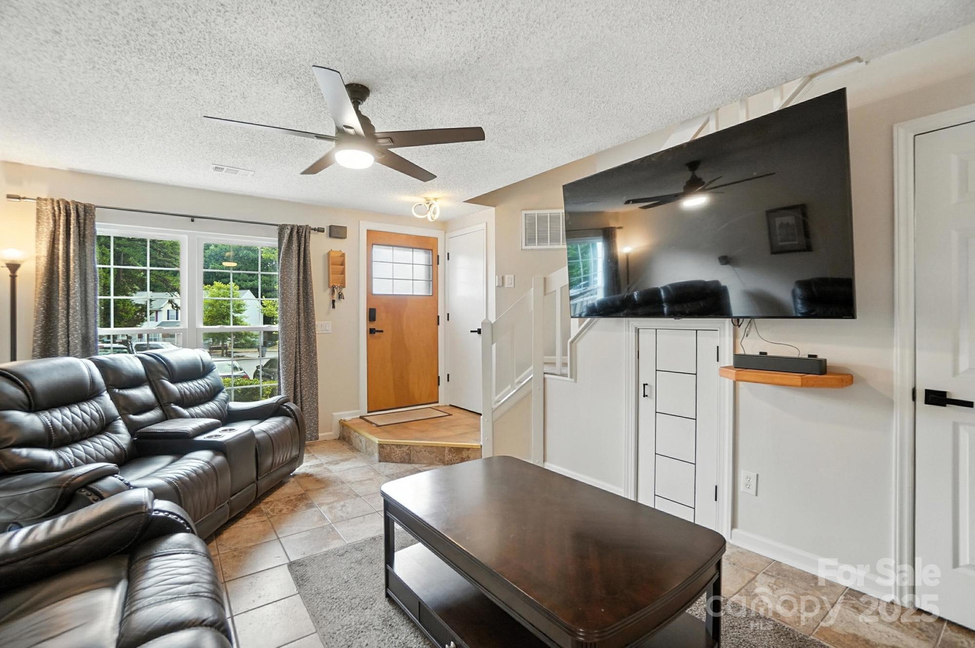 6422 Windsor Gate Lane